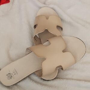 G.C SHOES Tan Nellie Slip-on Sandals